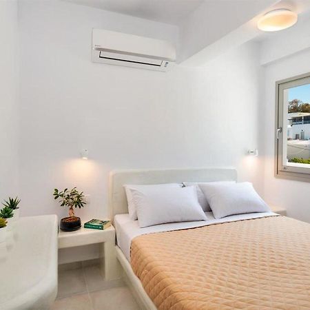 Olive Tree Suites Fira  Eksteriør bilde