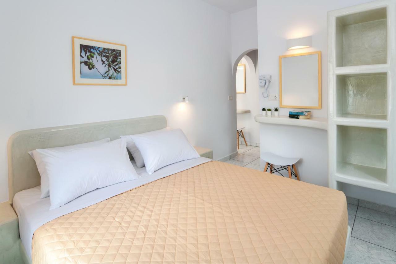 Olive Tree Suites Fira  Eksteriør bilde