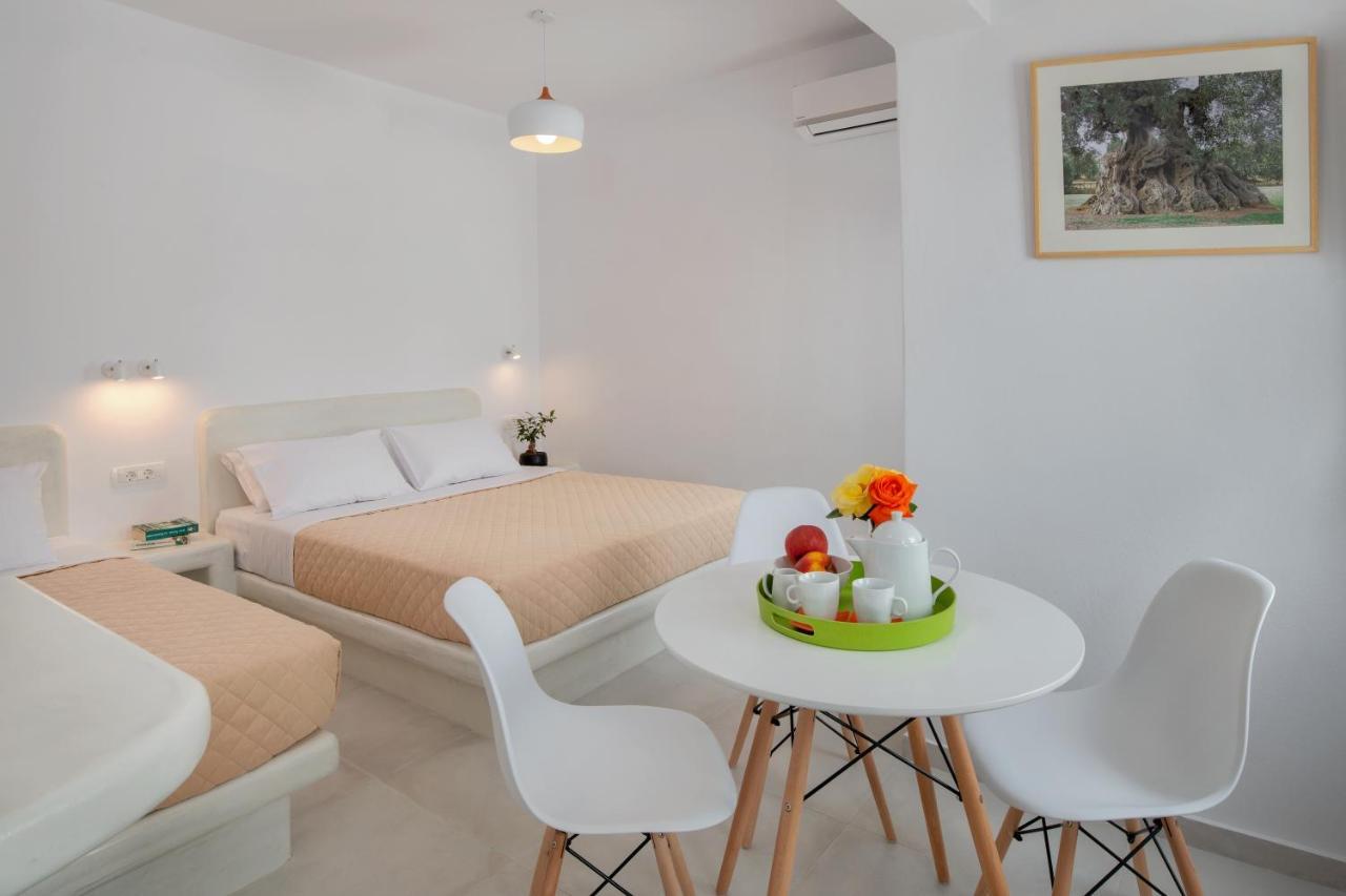 Olive Tree Suites Fira  Eksteriør bilde
